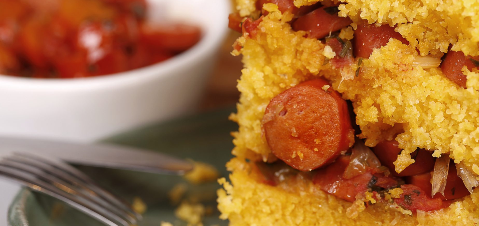 Cuscuz com Salsicha de Frango