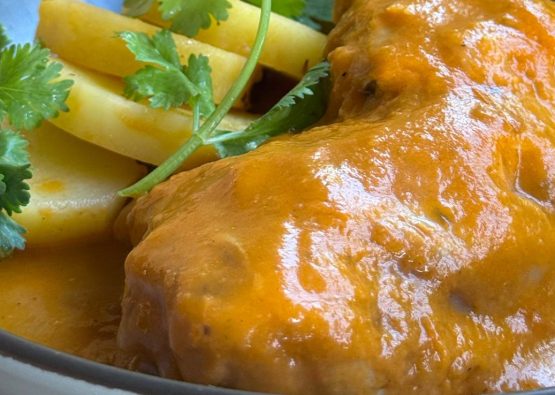 Coxa e Sobre Coxa Natto cozidas no suco de laranja Coxa e Sobre Coxa Natto cozidas no suco de laranja