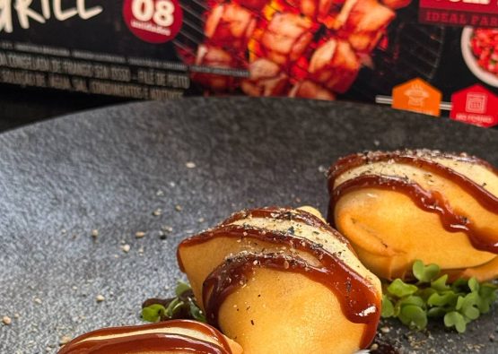 Harumaki de frango com bacon